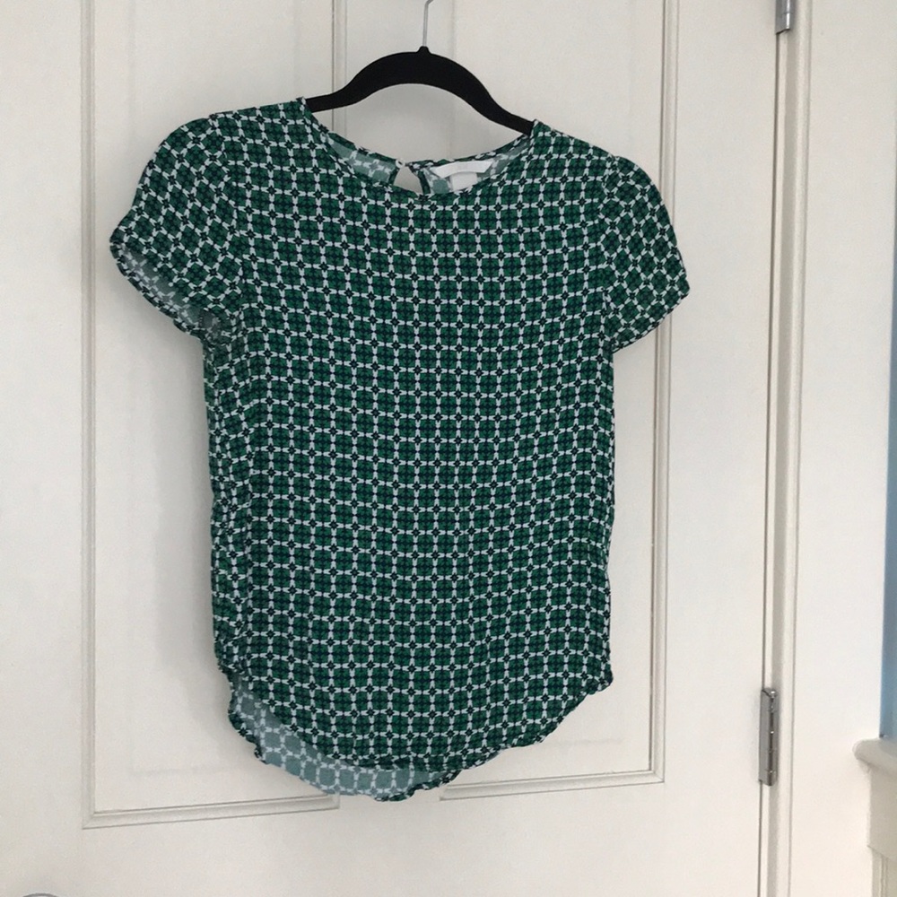 Keyhole back patterned blouse